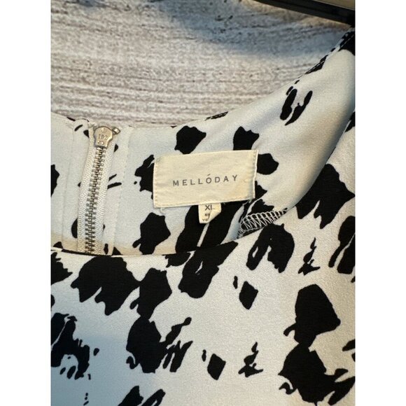 Melloday Abstract Print Top With Back Zipper Size XL - Picture 2 of 3